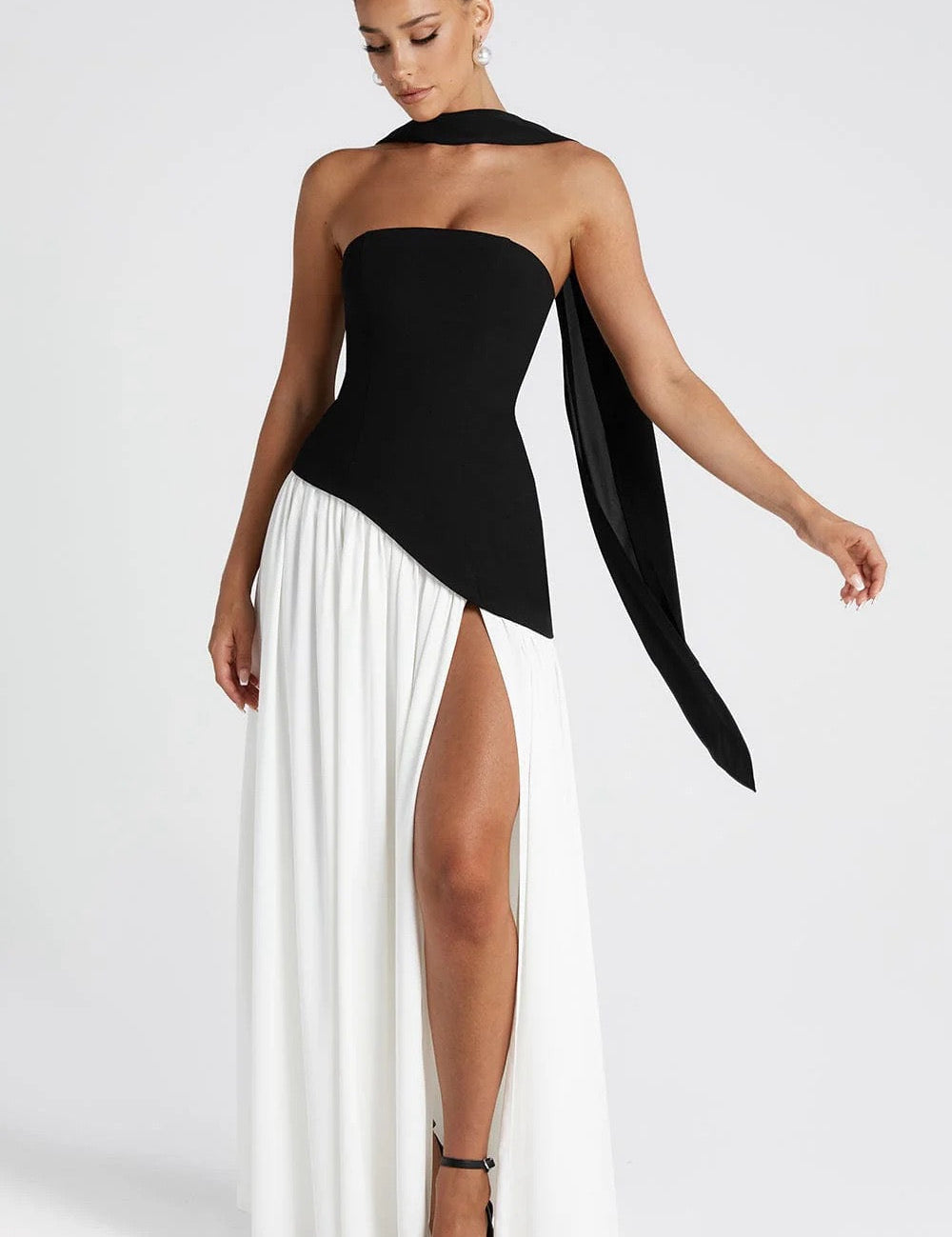 Beatriz - Vestido Longo Sofisticado