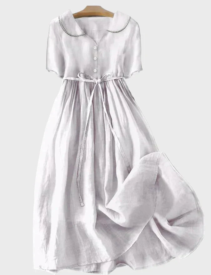 Vestido Clássico com Botões
