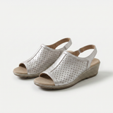 Hazel – Elegância Cintilante em Platina Metálico